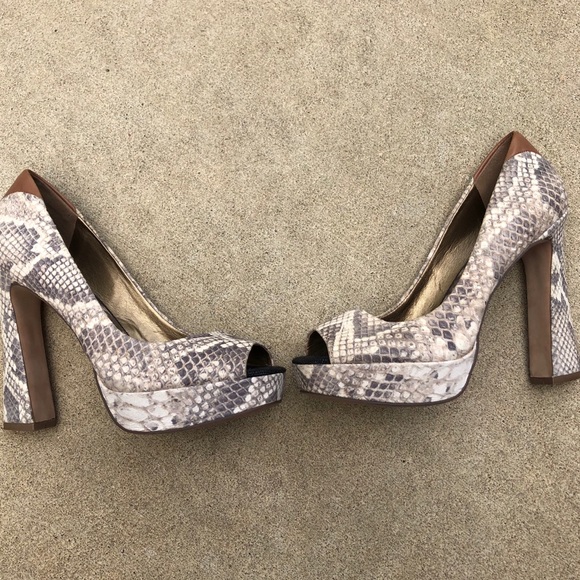 Sam Edelman Tacoma Python Peep Toe Heels - Picture 3 of 8